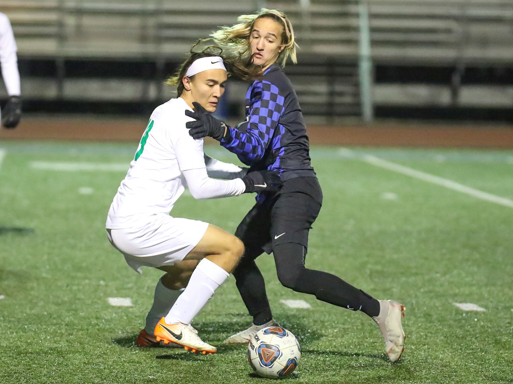 Northwest Cedar Hill vs. Lindbergh soccer